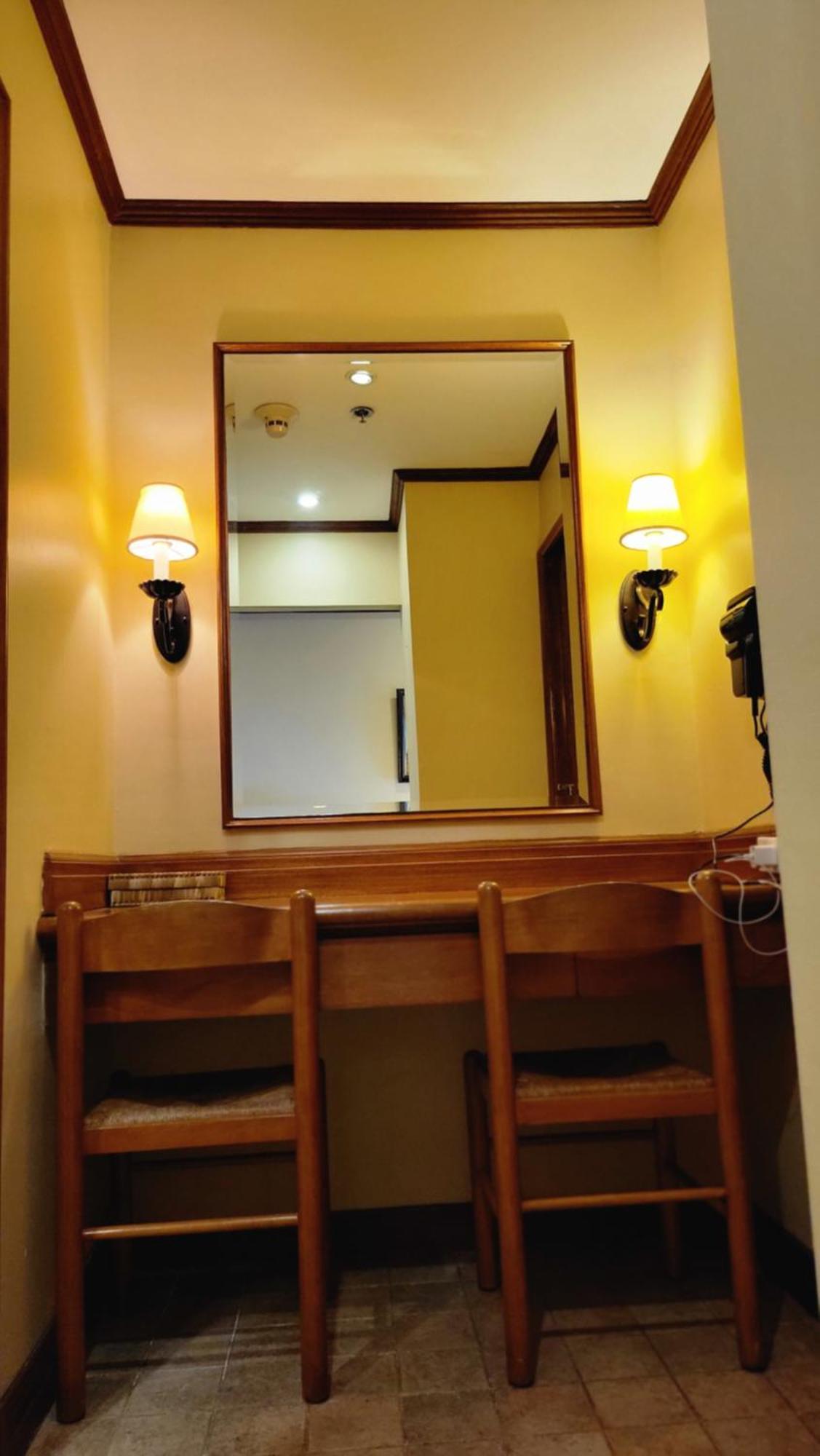 Charming Garden View,Privately Owned Deluxe Room At The Manor By Mist And Pine Baguio City Eksteriør billede